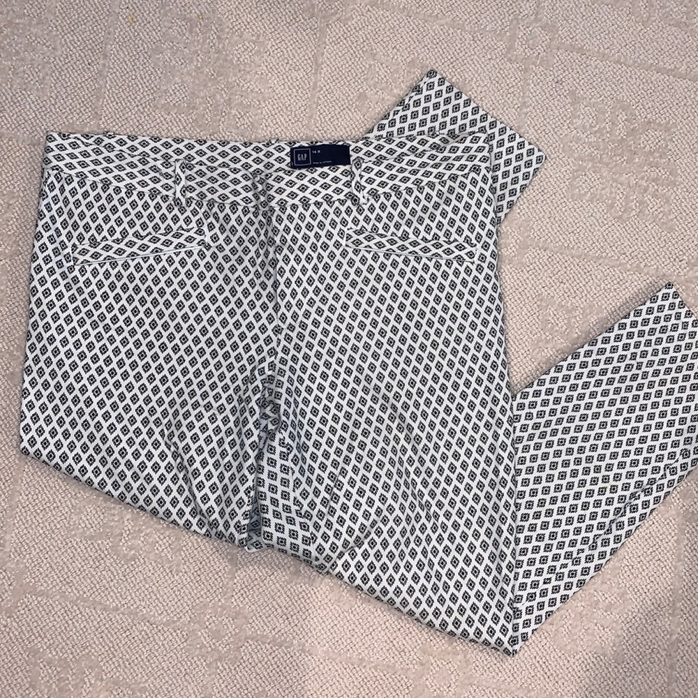 Gap Slacks